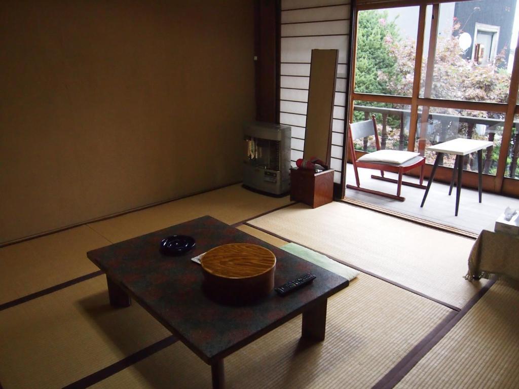 Ishiba Ryokan Hirosaki Rum bild